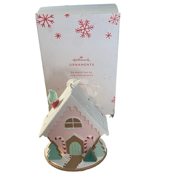 Hallmark Signature Home Sweet Home Ornament Pink Gingerbread House NEW - Picture 5 of 9